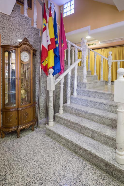 Hotel Real De Castilla Тордесильяс Экстерьер фото