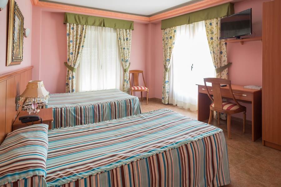 Hotel Real De Castilla Тордесильяс Экстерьер фото